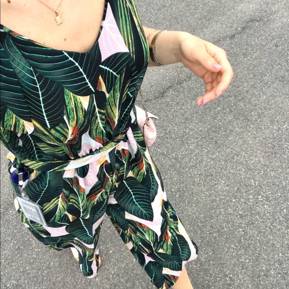 Patterned Romper - Picture 8 of 8